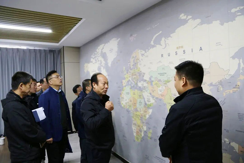 国家税务总局郑州市税务局党委委员、副局长刘玉民莅临领航考察调研，助力智能制造发展